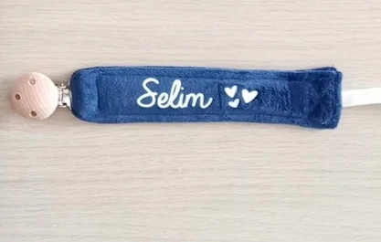 Attache tétine en tissu personnalisée (velours) – Image 2
